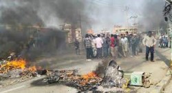 प्रदर्शनका क्रममा वीरगन्जको विभिन्न ठाउँमा झडप, बजार बन्द